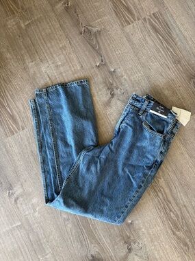 ABERCROMBIE CURVE LOVE MED WASH THE LOOSE HIGH RISE NON DISTRESSED JEANS 26 REG
